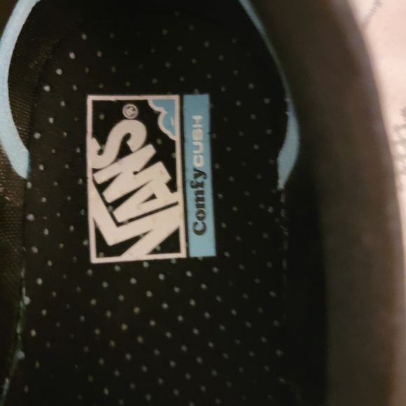 Men NWOT size 13 comfycush slip-on vans sneakers black WORN FOR A MIN. TOO SMALL - Picture 3 of 5
